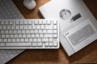 Clavier de jeu mécanique sans fil RGB XVX L75 Air à profil bas avec mode filaire USB-C Type-C 2,4 GHz