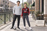 Maillot de football à manches longues pour hommes avec rayures et col en V pour les matchs de club amateur, disponible pour les commandes en gros