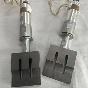 20KHz 2600W Precio Transductor de soldadura Máquina Bocina Generador ultrasónico 20KHz Herramienta de soldadura Cabeza Bocina Sonotrode - Product Image 1