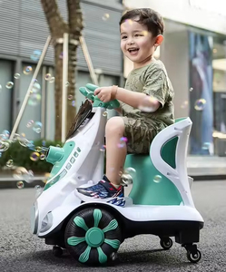 Vehículo de Juguete Eléctrico para Niños con Función MP3, Coche de Plástico de Cuatro Ruedas con Batería, Control Remoto y Función de Soplar Burbujas - Product Image 3