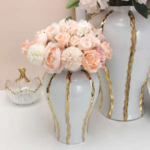 Vase en céramique blanc et or de luxe pour la décoration de la maison, pot en céramique avec couvercle, vase à fleurs de table pour hôtel - Product Image 3