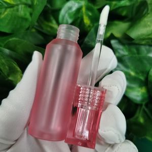 CY007独特的全粉色4毫升空唇彩管定制透明磨砂唇彩管包装液体口红容器 - Product Image 2