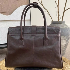 กระเป๋าถือหนังฟอกฝาดสำหรับผู้หญิง กระเป๋าหูหิ้วคลาสสิกพร้อมตัวล็อคที่ปลอดภัย ใช้งานได้หลากหลายสำหรับการทำงาน ช้อปปิ้ง และการเดินทาง - Product Image 5