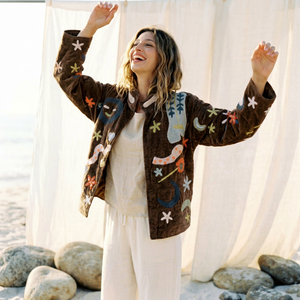Veste en velours brodée pour femme, motif soleil céleste, style Suzani, héritage d'Asie centrale, style bohème - Product Image 1