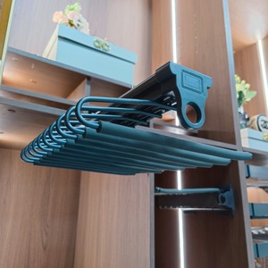 <span class=keywords><strong>Porte</strong></span>-pantalons multifonctionnel à fermeture douce, accessoire de garde-robe à montage supérieur avec support à <span class=keywords><strong>pantalon</strong></span> en forme de V pour le rangement de la salle de bain - Product Image 1