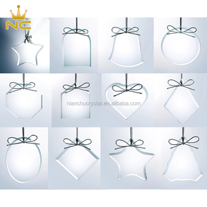 Atado 1st Santa Comunión personalizada Regalo de cristal Corazón Memorial Adornos de Navidad de cristal redondo - Product Image 4