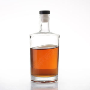 750ml 700ml 500ml Bouteille <span class=keywords><strong>de</strong></span> spiritueux en verre ronde personnalisée en usine avec fond épais en liège <span class=keywords><strong>haut</strong></span> <span class=keywords><strong>de</strong></span> <span class=keywords><strong>gamme</strong></span> recyclable pour whisky <span class=keywords><strong>Gin</strong></span> - Product Image 2