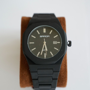 Montres résistantes aux chocs de la série <span class=keywords><strong>G</strong></span> avec bracelet en acrylique et boîtier en résine, modèles GA-<span class=keywords><strong>2100</strong></span> et <span class=keywords><strong>GM</strong></span>-<span class=keywords><strong>2100</strong></span>, résistance à l'eau de 20 m - Product Image 1