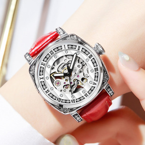 Chronographe sportif automatique en acier inoxydable de haute qualité, sur mesure, exquis et luxueux, avec une esthétique de style professionnel. - Product Image 4