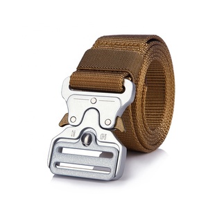 YAKEDA発売中カモフラージュメタルタクティカルベルトバックルデューティーベルトフロッグクリップタクティカルバトンコンバットベストユニフォームの高速リリース - Product Image 3