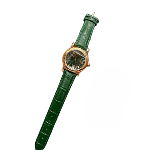 Montres rondes élégantes à quartz avec accents de cristaux flottants, cadran à chiffres romains et bracelet en cuir gaufré croco Chopards - Product Image 2