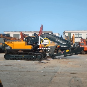 Excavatrice sur pneus Hyundai HX300HD d'occasion, bon état, prix bas, couleur jaune, forte puissance de creusement, moteur, pompe - Product Image 2