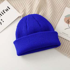 Gorros de Punto al por Mayor con Logotipo Personalizado, Gorros de Invierno Acrílicos con Logotipo Bordado Personalizado, Gorros Cálidos y Cómodos - Product Image 5