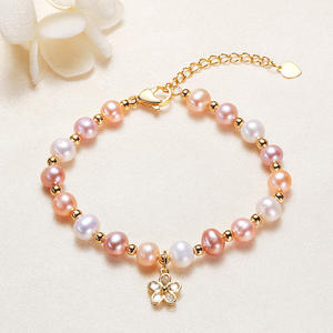 Bracelet en perles d'eau douce de style ethnique avec pendentif en fleur de prunier, fabriqué par Strength Factory Zhuji, pour les petits commerces - Product Image 3