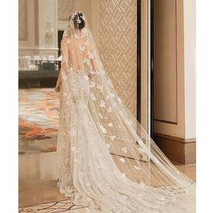 ब्राइडल फैंसी 3 डी फूलों की वील्स गर्म बिक्री अच्छी तरह से शिल्प की दुल्हन परी सफेद कढ़ाई वाली दुल्हन परी सफेद कढ़ाई वाली शादी का घूंघट - Product Image 1