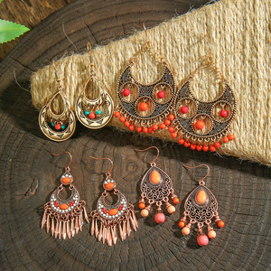 Boucles d'oreilles pendantes bohèmes à pompons en alliage plaqué bronze antique pour femme, bijoux de fête tendance 2025 - Product Image 1