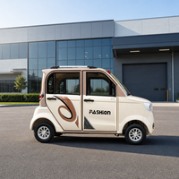 Nouvelle voiture électrique mini-électrique disponible avec recharge rapide pour la mobilité urbaine personnelle, les trajets en ville, design tendance