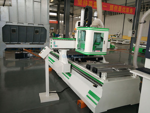 Machine de gravure CNC PTP, centre de travail CNC PTP 1325 pour la fabrication de meubles en bois et de portes en bois - Product Image 5
