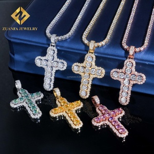 Nuevo Producto: Collar con Colgante de Cruz de Diamantes de Plata 925 con Incrustaciones de Moissanita Colorida, Certificado GRA, Estilo Hip Hop - Product Image 6