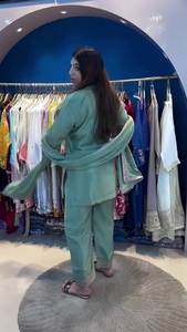 Salwar Kameez moderne pour fête, style pakistanais Bollywood, nouvelle robe de mariée indienne, designer, en soie chinon - Product Image 4