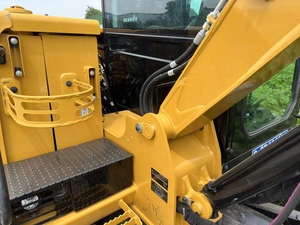 Pelle sur chenilles Caterpillar CAT305.5E d'occasion Mini pelleteuse de 5,5 tonnes avec brise-moteur EPA à godet 0.22 CBM - Product Image 2