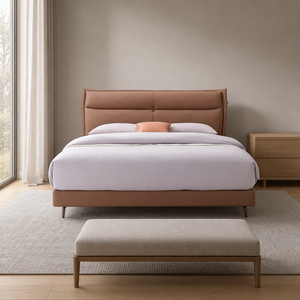 Lit à baldaquin incurvé avec tête de lit rembourrée et lisse, base plateforme basse, en cuir PU caramel, pieds en métal, pour chambre principale ou hôtel - Product Image 1