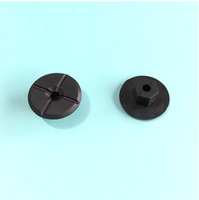 Nouveaux clips de fixation en plastique noir à trou hexagonal, base disque, pour panneau de porte intérieur automobile, fixation en nylon, anti-âge