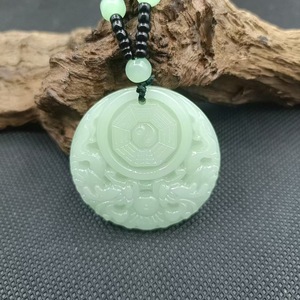 新款批发水晶彩色水晶幸运太极龙吊坠观音项链关公笑佛礼品风水 - Product Image 2