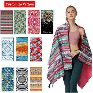 2025 più popolare di alta qualità telo mare <span class=keywords><strong>con</strong></span> tasca leggero modello di stampa rapido asciutto sabbia spugna da spiaggia in microfibra - Product Image 2