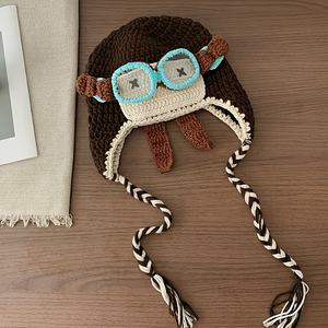 قبعة صغيرة يدوية للأطفال البالغين بألوان قوس قزح من الكروشيه مع نظارات قابلة للفصل - Product Image 6