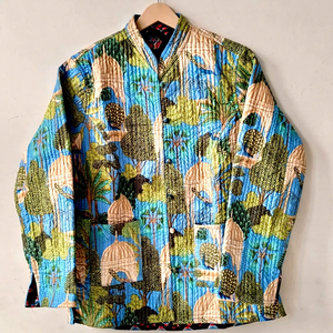 Veste d'hiver matelassée en coton à imprimé animalier tropical, réversible, style kimono bohème, manches lanternes, boutonnée, imprimé artisanal au bloc - Product Image 1