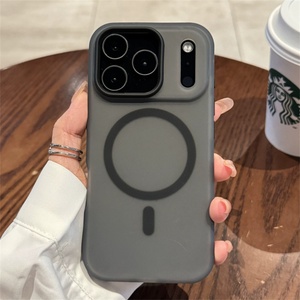 Funda para iPhone 17 Pro Max con Sensación de Piel, Magnética y Mate, para iPhone 17 Air, Antihuellas, Magnética - Product Image 4