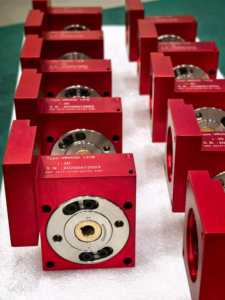 Módulo de control de velocidad de resistencia de calefacción y aire acondicionado para camiones, engranaje helicoidal ODM para Shaanxi Automobile Delong F2000 F3000 - Product Image 3