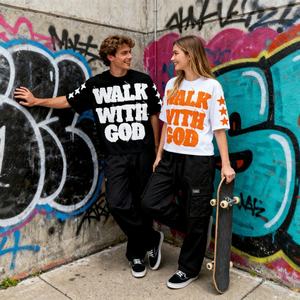 Camisetas Gráficas con Apliques de Letras Bordadas para Hombre 2025, Camiseta de Manga Corta con Cuello Redondo, Estilo Urbano, Bordado de Letras, 220 g/m² - Product Image 2