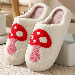 Meilleures Ventes Mode Personnalisées Chaudes Pantoufles Douces et Moelleuses d'Intérieur pour Femmes et Hommes Hiver Noël Halloween - Product Image 4