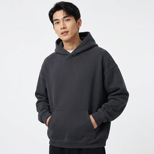 Sudadera con capucha personalizada al por mayor para hombre, 500 g/m², forro polar, teñida en su propio color, para colecciones de marcas de ropa urbana estadounidenses. - Product Image 1