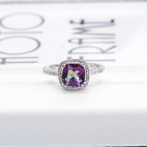 Anello Minimalista alla Moda, Design Elegante e Semplice, Gioiello da Donna per Uso Quotidiano - Product Image 2