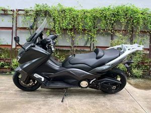 <span class=keywords><strong>Scooter</strong></span> Yamaha TMAX avec moteur de 560 cm³ disponible à l'exportation. Expédition directe du fabricant. - Product Image 1