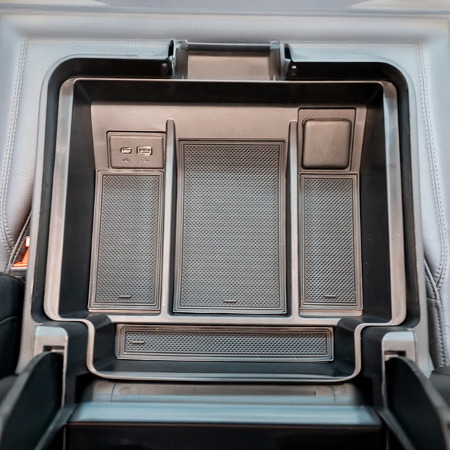 Center Console Tray Suitable for 2021-2024 Chevrolet Silverado 1500 Center Console Storage Box
