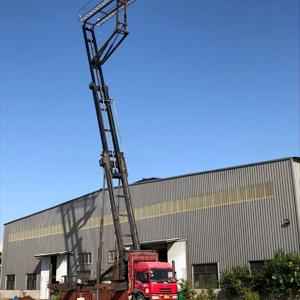 Plateforme de travail aérienne hydraulique montée sur véhicule 20m double alimentation électrique diesel pour travaux de toiture en haute altitude - Product Image 6