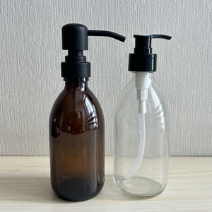 Distributeur de <span class=keywords><strong>savon</strong></span> liquide pour le corps en verre ambré de style européen de 300 ml, flacon pompe pour shampoing et après-shampoing, flacon pompe <span class=keywords><strong>apothicaire</strong></span> avec pompe en métal - Product Image 2