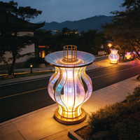 Lumière paysagère en forme de vase irisé, cadre en acier inoxydable, paillettes en polycarbonate, LED, IP66, résistant aux intempéries, art extérieur pour quartier culturel