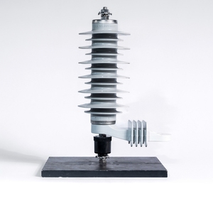 Descargador de sobretensiones de polímero de 18kV, protección contra rayos eléctricos de voltaje medio de Vina Electric a la venta - Product Image 2
