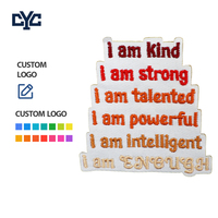 Patchs brodés personnalisés en tissu non-tissé avec logo « I Am Strong » pour accessoires vestimentaires