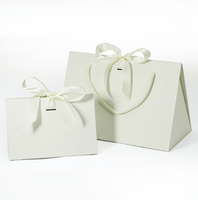 Boîte en papier personnalisée pour cosmétiques, sac de shopping en matériaux recyclés, poignée en corde de coton, emballage imprimé sur mesure