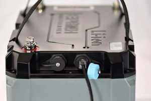 Batería de Litio E P O C H de 36V 100Ah para Almacenamiento de Energía Solar, con Bluetooth, Calefacción, Impermeable, Fabricada en Fujian, China, 36V 100Ah LiFePO4 - Product Image 4