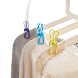 Pinzas para la ropa, clips para secar el ropa, resistentes al viento, fijación fuerte, recubiertas de plástico, antideslizantes, paquete de 10 - Product Image 1