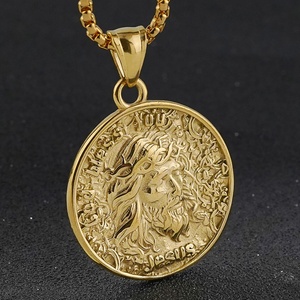Nouveauté : Collier Pendentif Jésus Vintage en Acier Inoxydable pour Homme, Bijou Exquis Couronne d'Épines Doré pour la Religion Chrétienne - Product Image 3