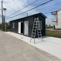Maison Triangulaire Portable avec Rangement Intégré – Aménagement Intérieur Détachable – Maisons Modulaires Préfabriquées pour Logement Familial et Entrepôt