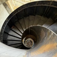 Escalier en spirale moderne en acier avec rampe métallique préfabriqué pour usage intérieur/extérieur, écologique et sûr